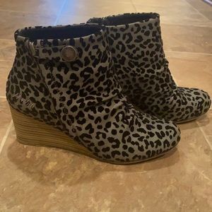 SUPER ADORABLE BLOWFISH Wedges